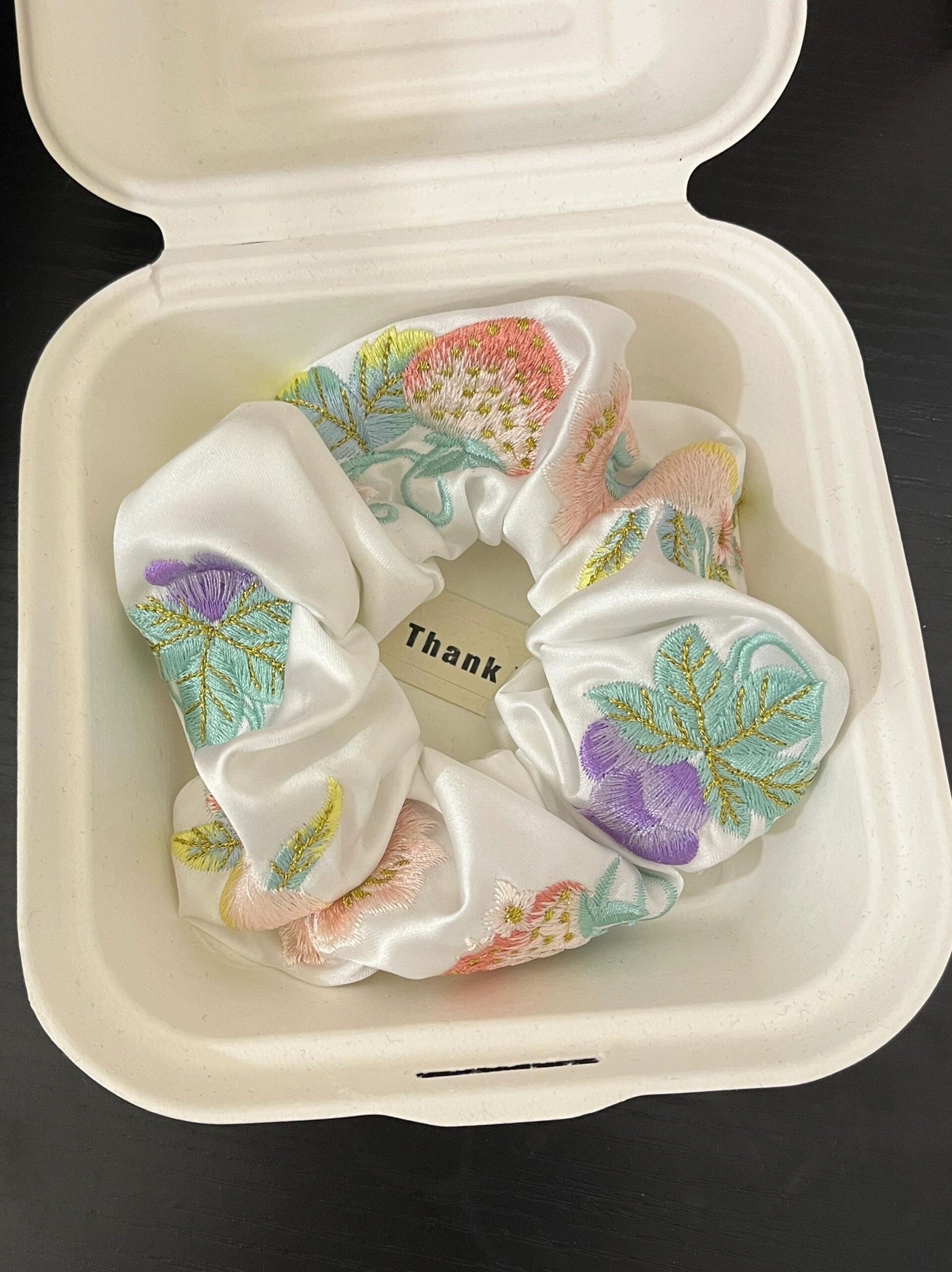 Snow embroidered Scrunchie