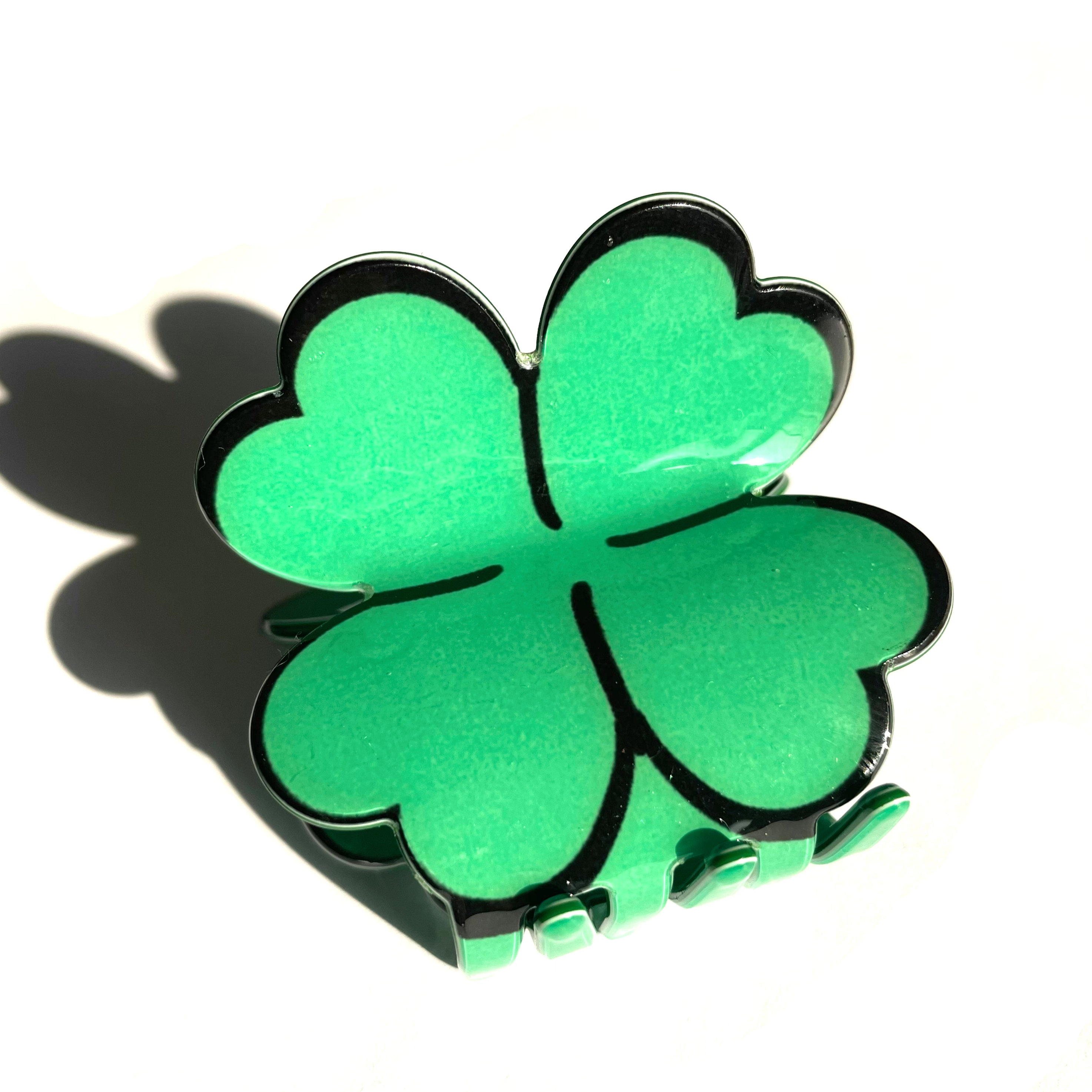 Shamrock claw