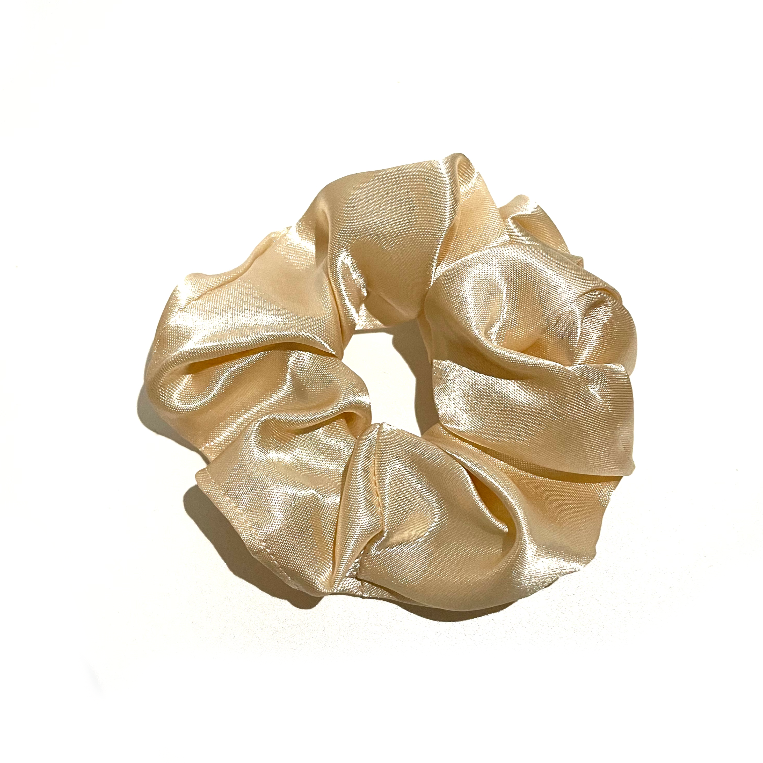 Silk Scrunchie in Schampagne