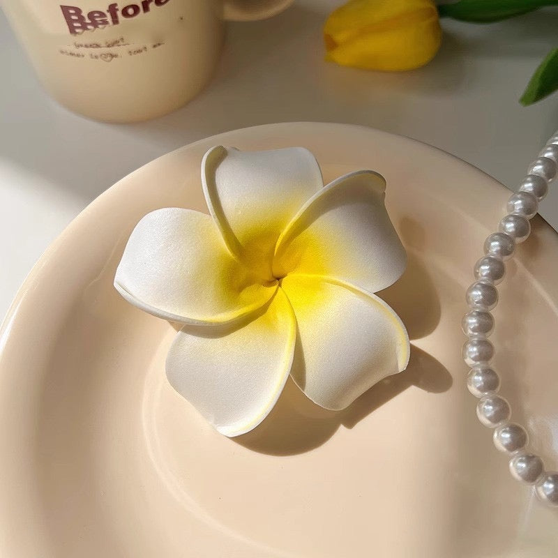 Frangipani clip