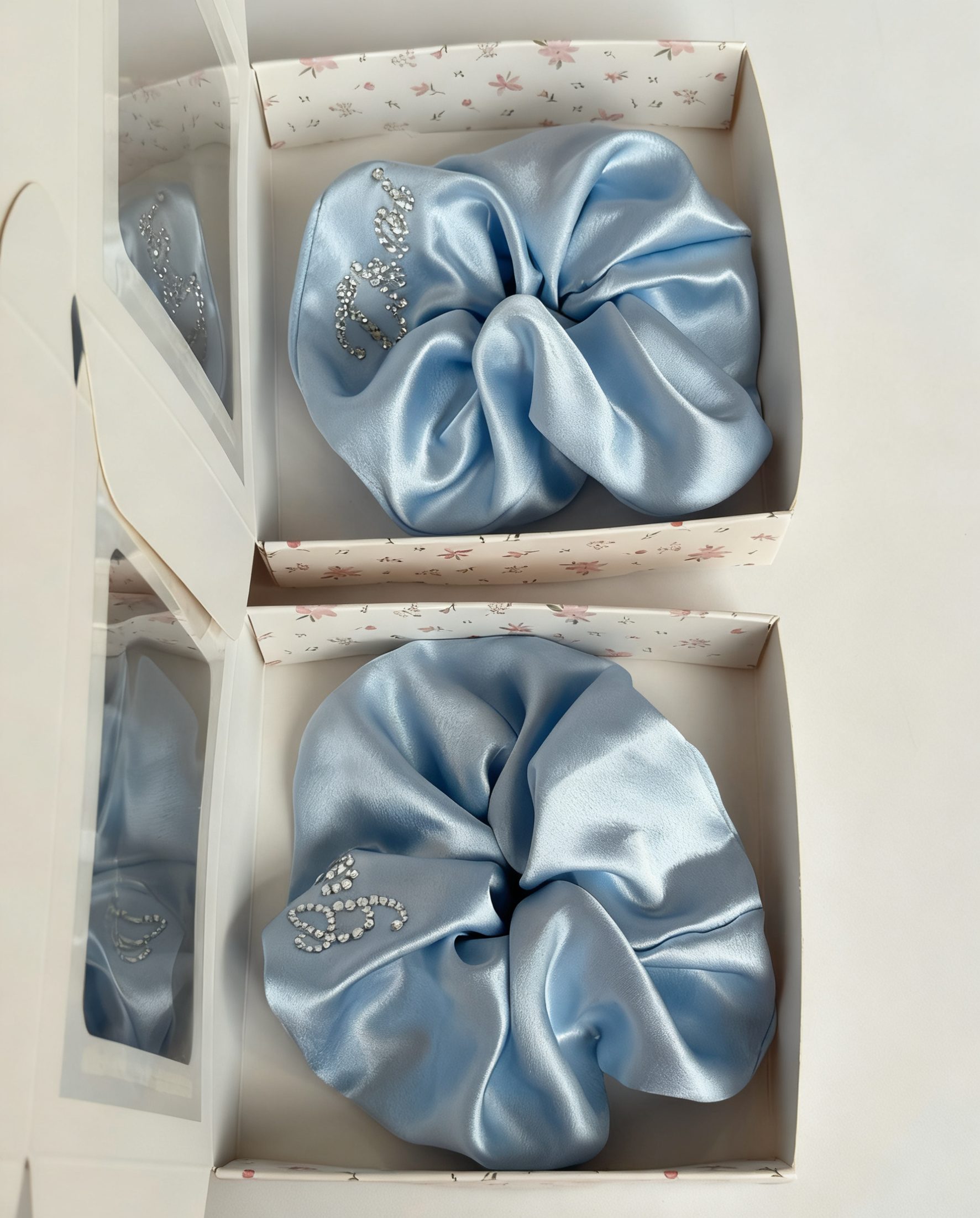 SILK SCRUNCHIE NAMEPLATE CUSTOMIZED