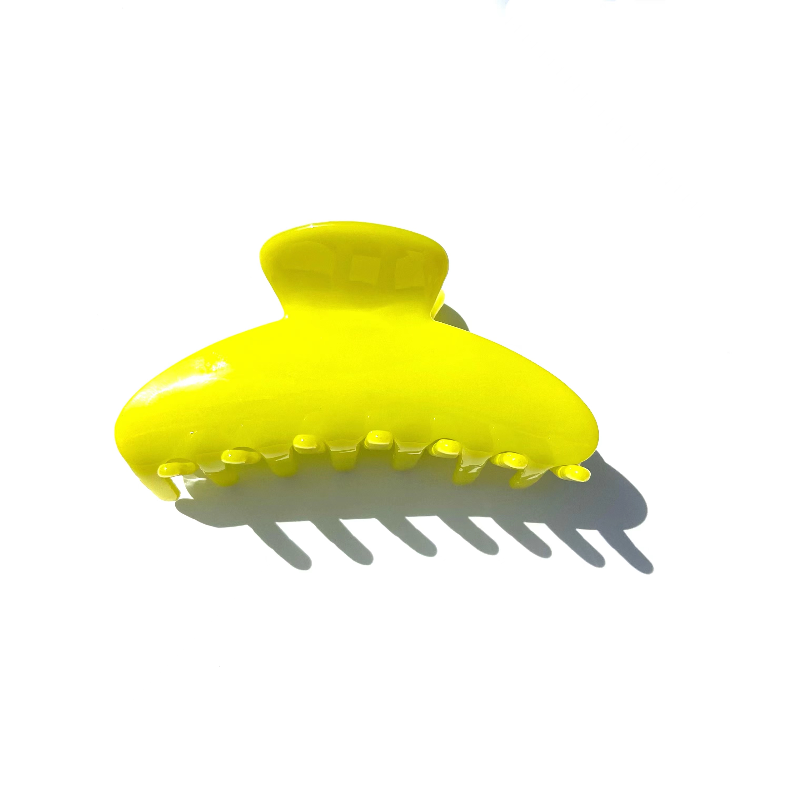 THE NAMEPLATE CUSTOMIZED CLAW IN FIREFLY