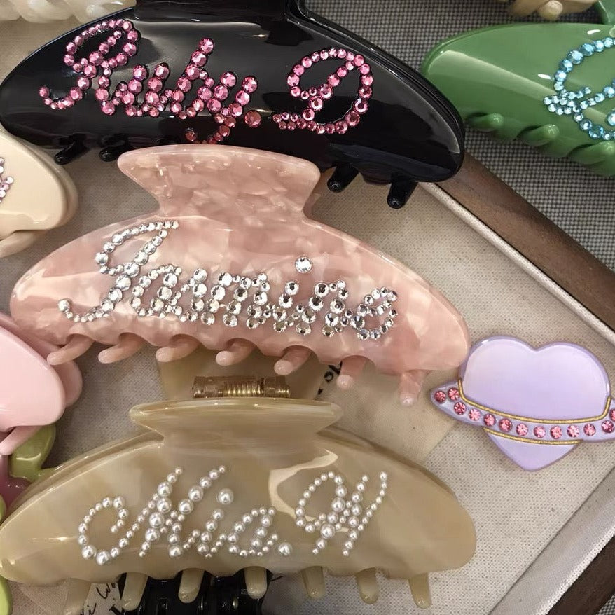 THE NAMEPLATE CUSTOMIZED CLAW WITHIN PEARL