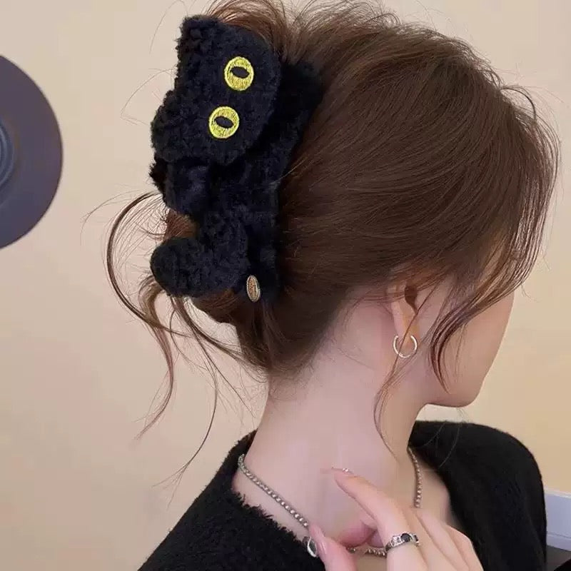 winter cat hair claw