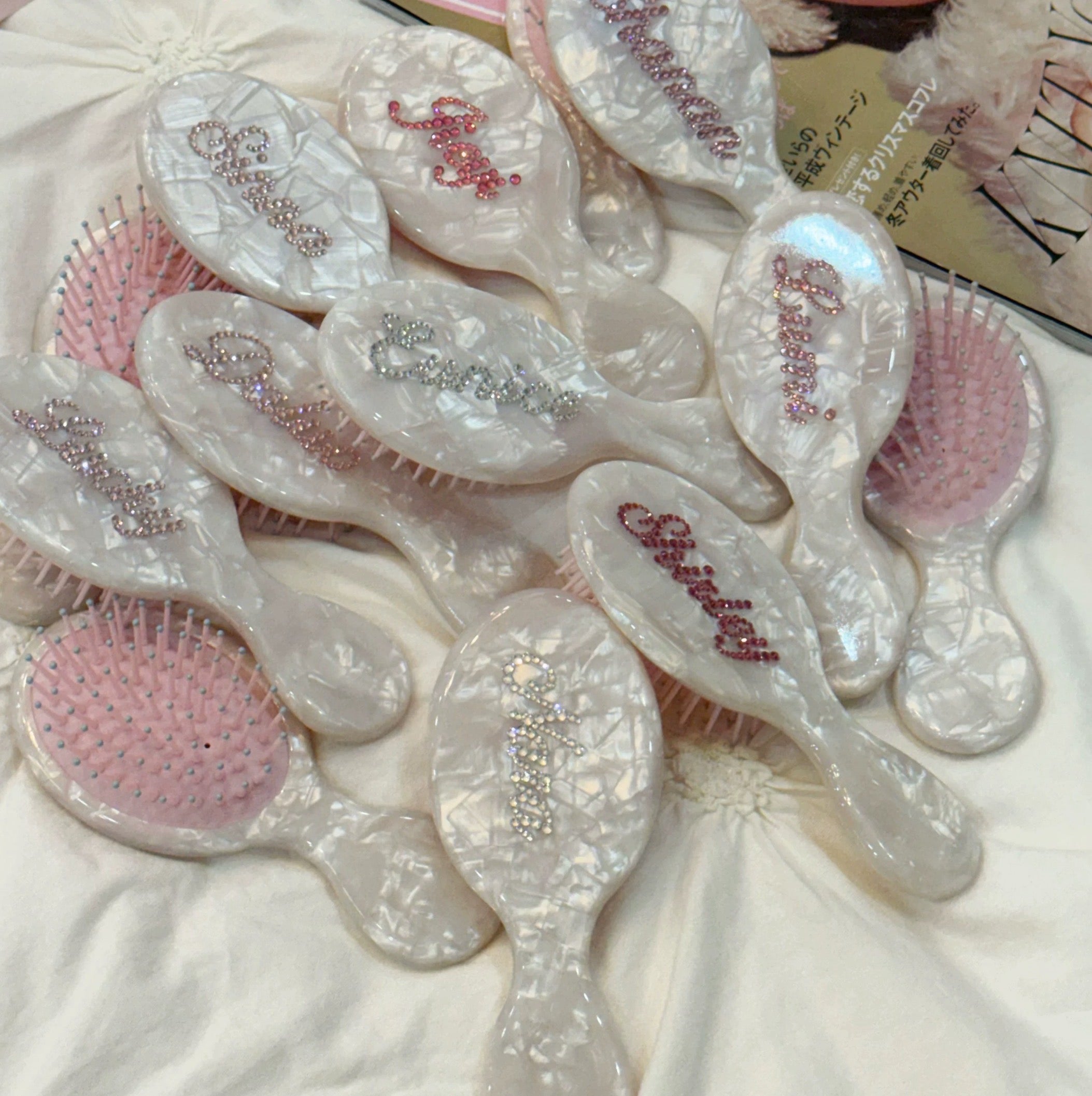 THE NAMEPLATE CUSTOMIZED PADDLE BRUSH