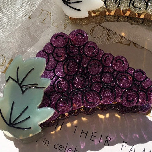 Purple grapes claw clip