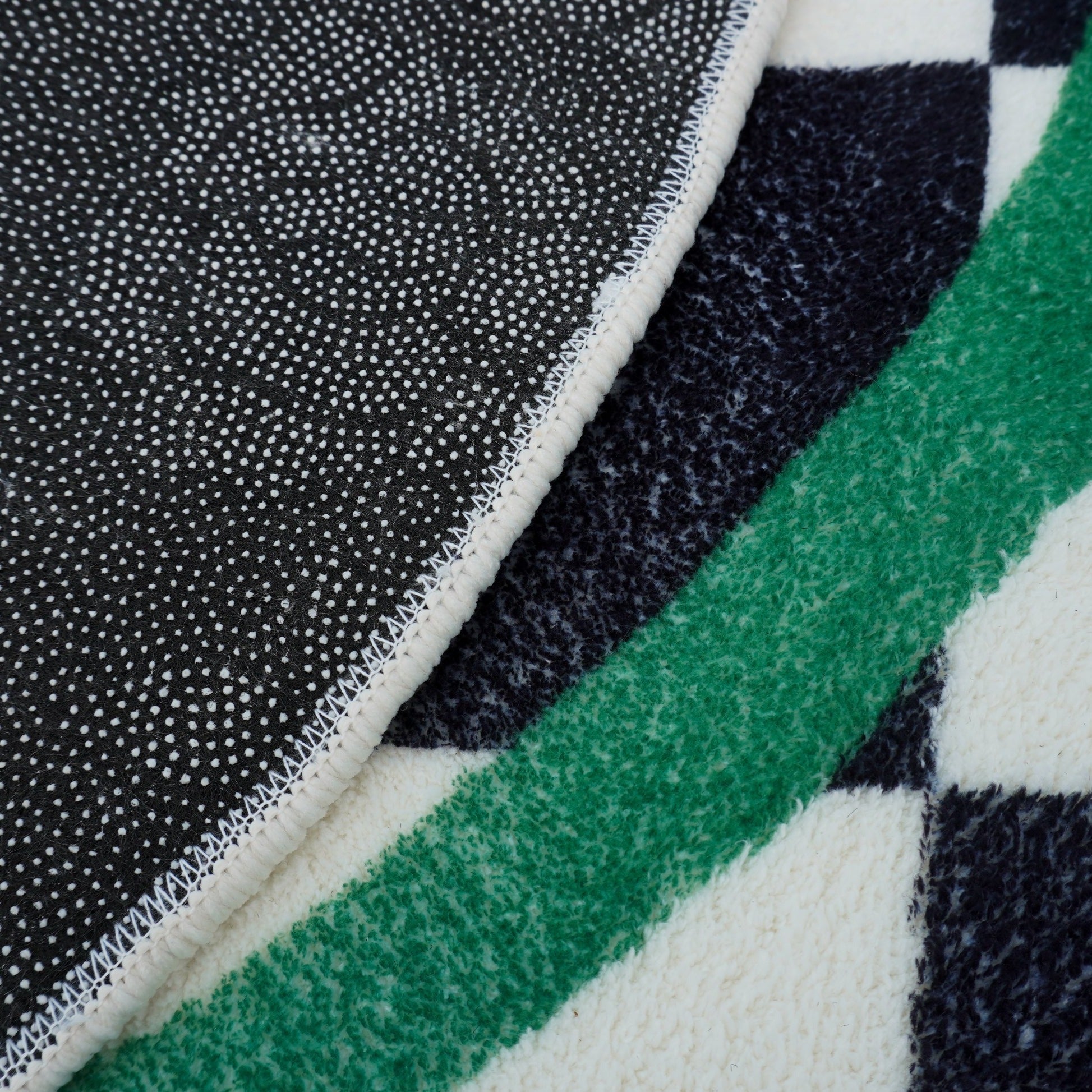 Waffle smiley Round Rug