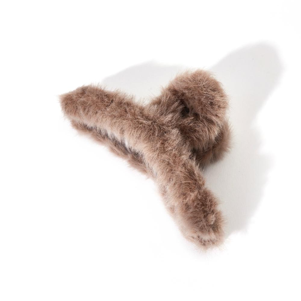 Fluffy Claw in Coffee