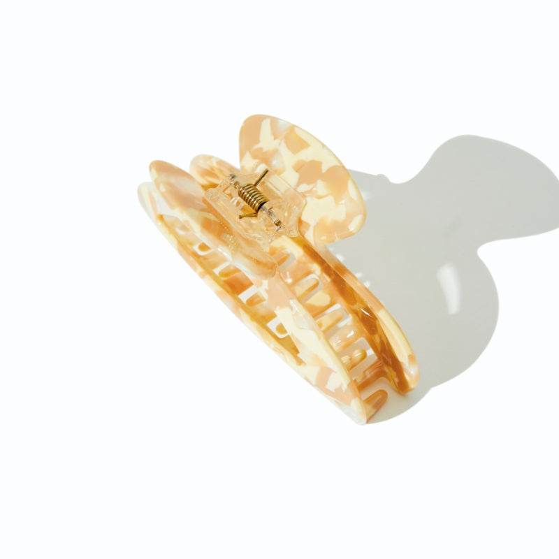 Baguette Claw in Caramel