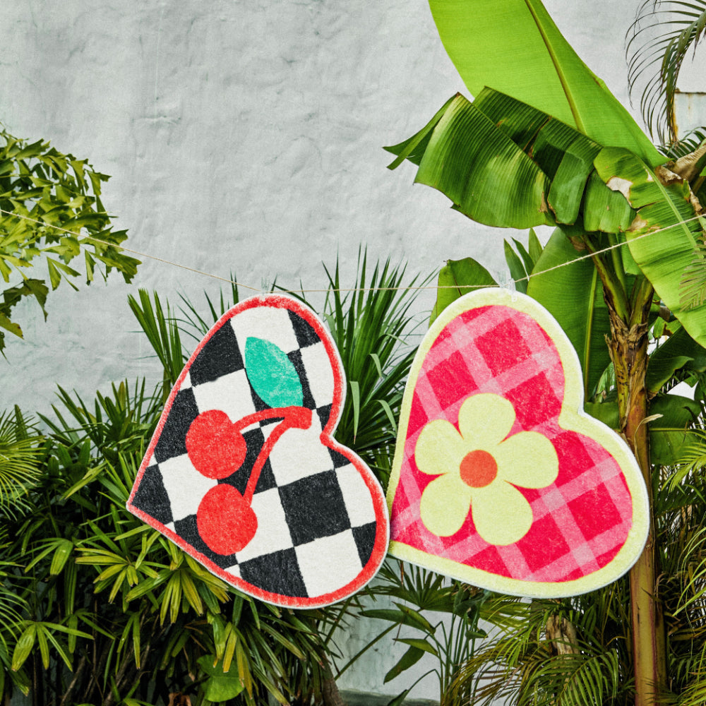 La Fleur Plaid Heart Rug
