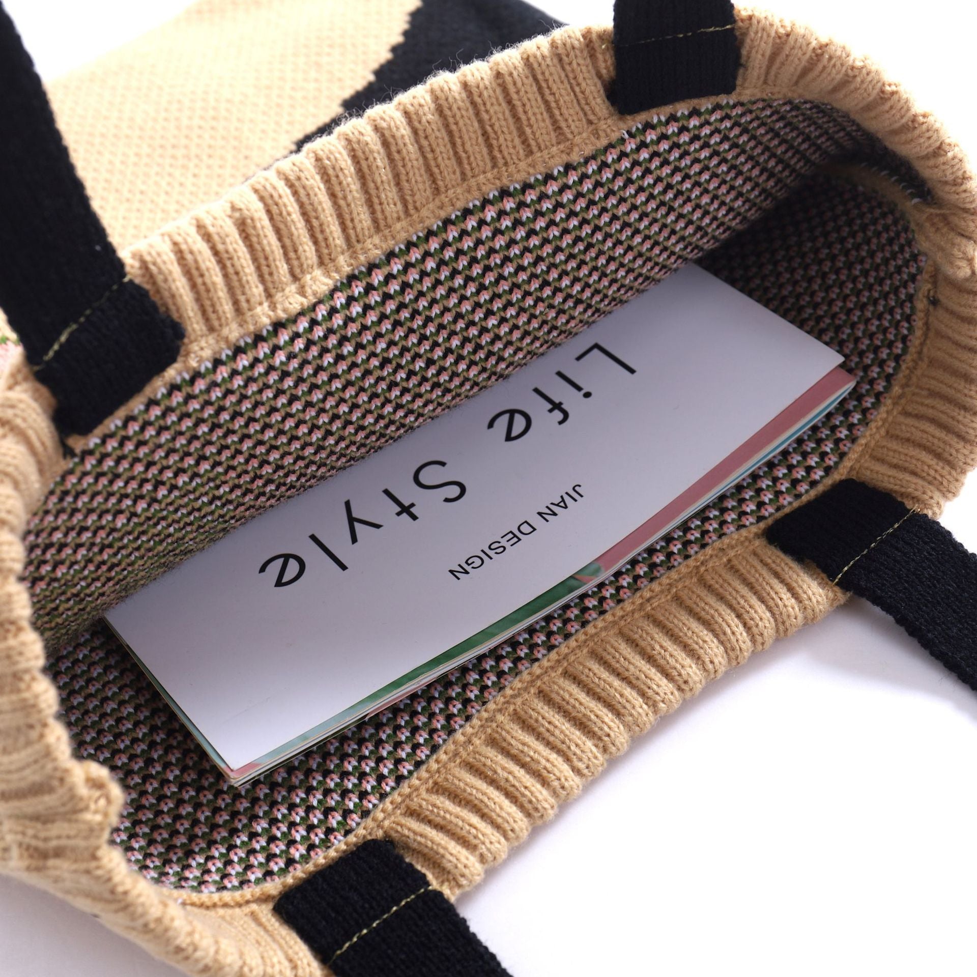 Cat kiss butterfly bag