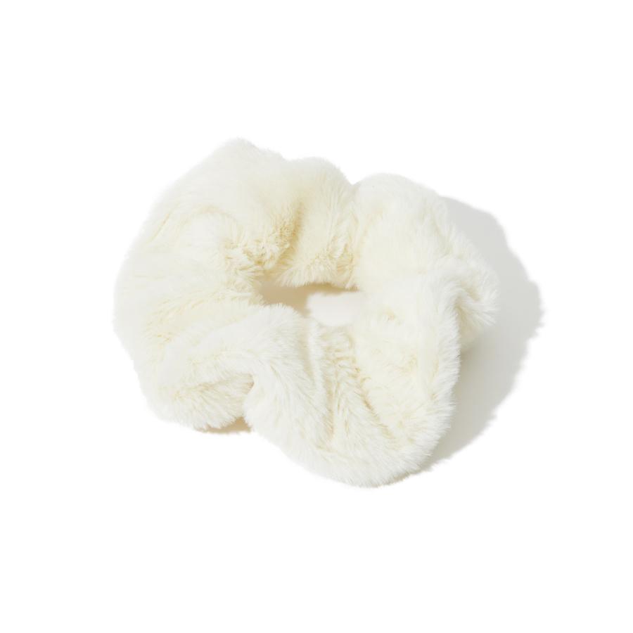 (Super Promo) Bunny Scrunchie In First Snow