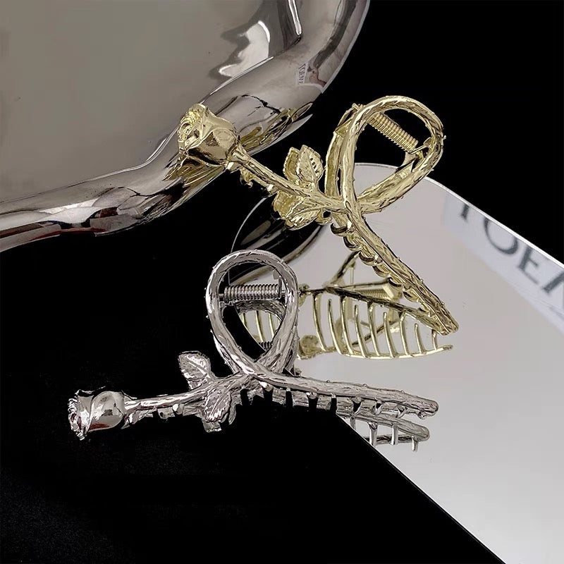 Rose Metal Claw