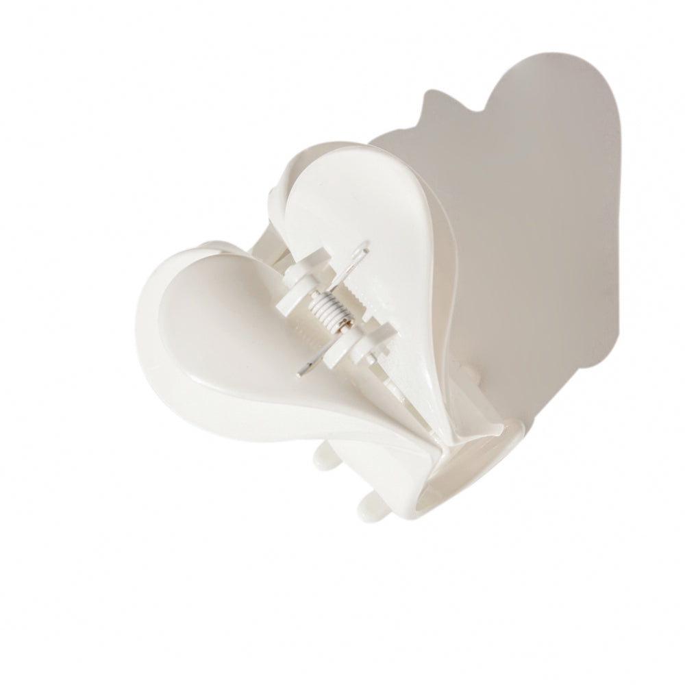 I Heart You Claw in Snow