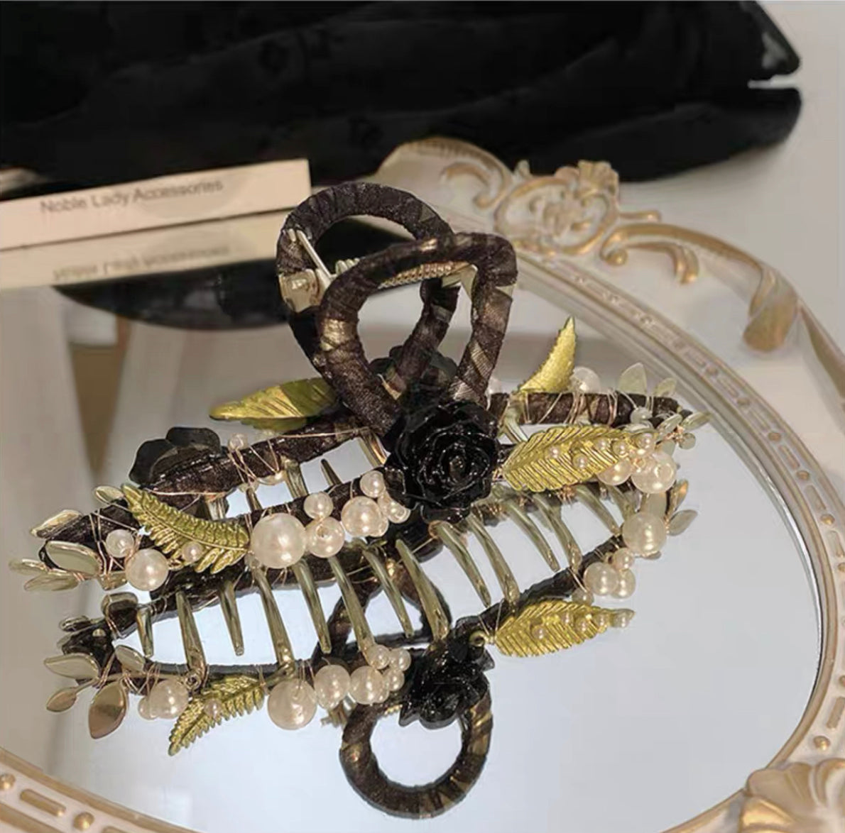 Black Rose Pearl Claw