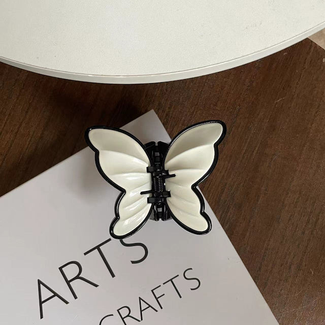 White Butterfly Claw