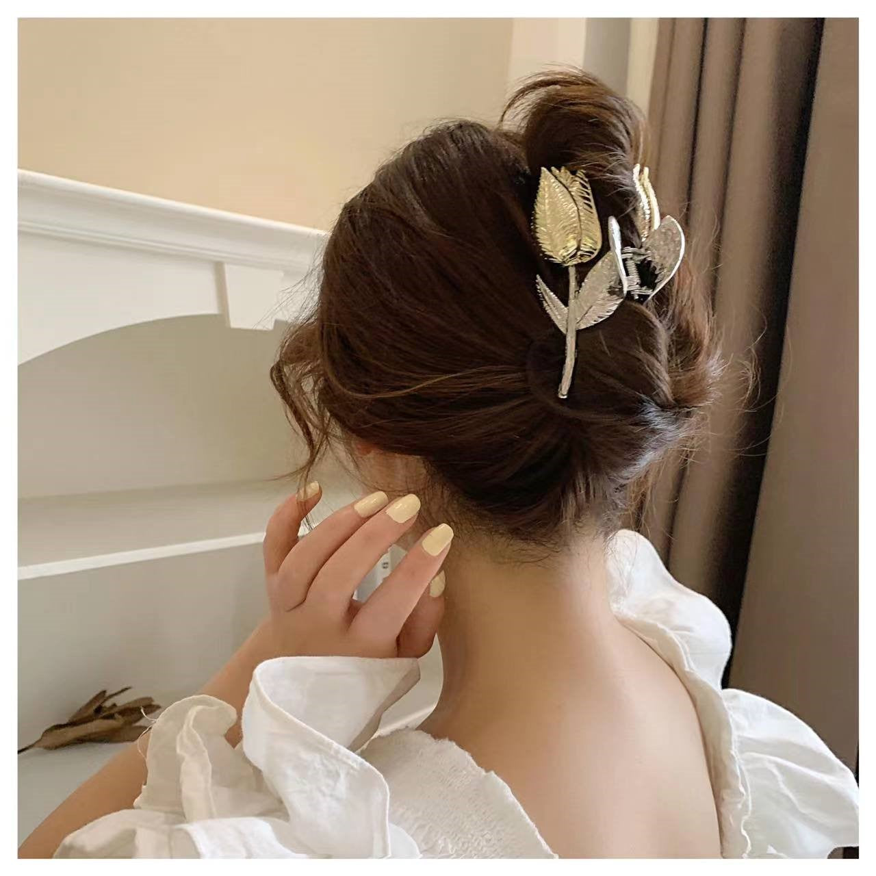 Pink tulip Hair Claw