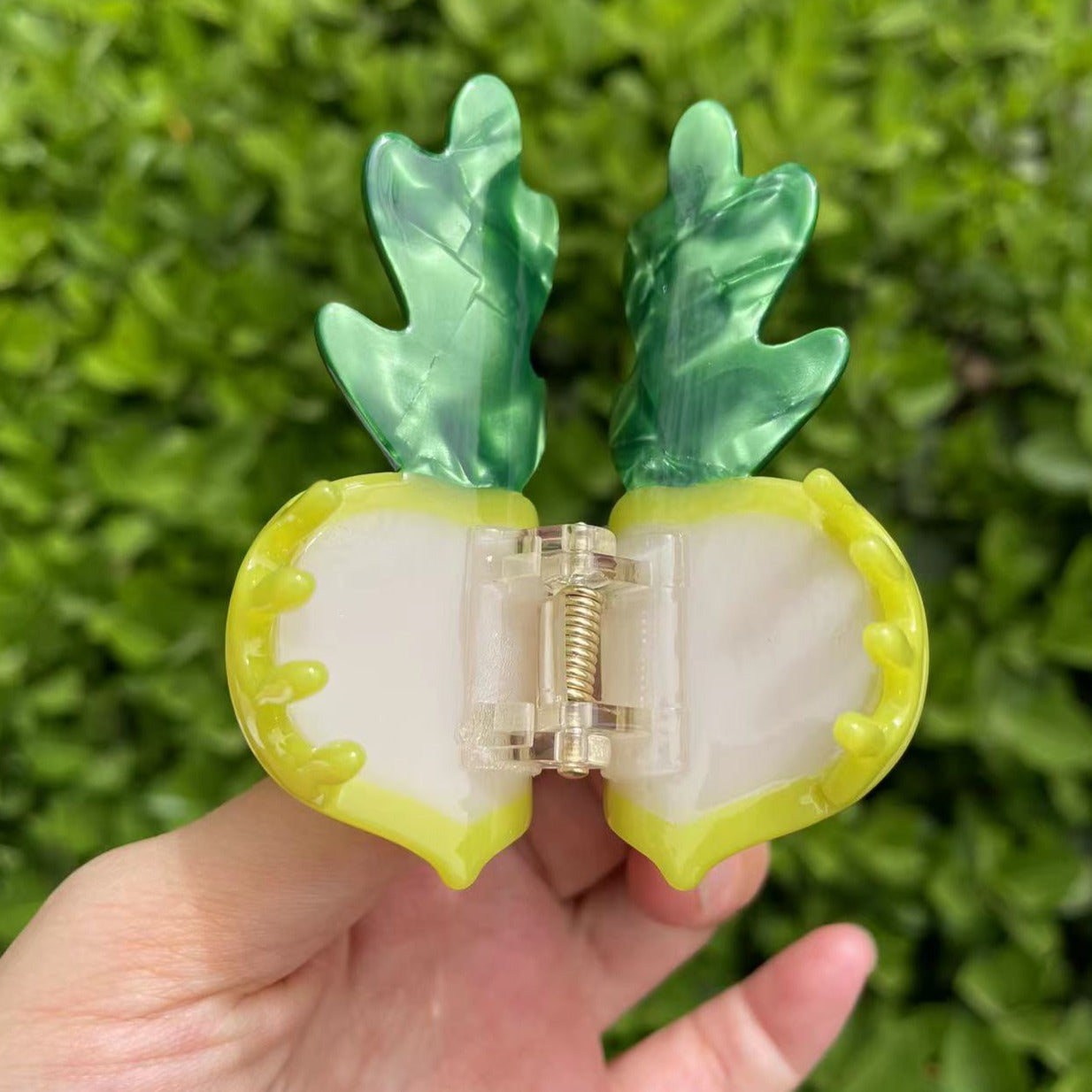 Beetroot claw within Yellow