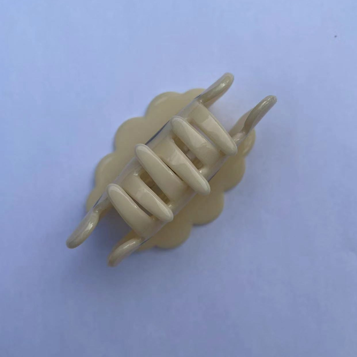 Cream Puppy hair claw