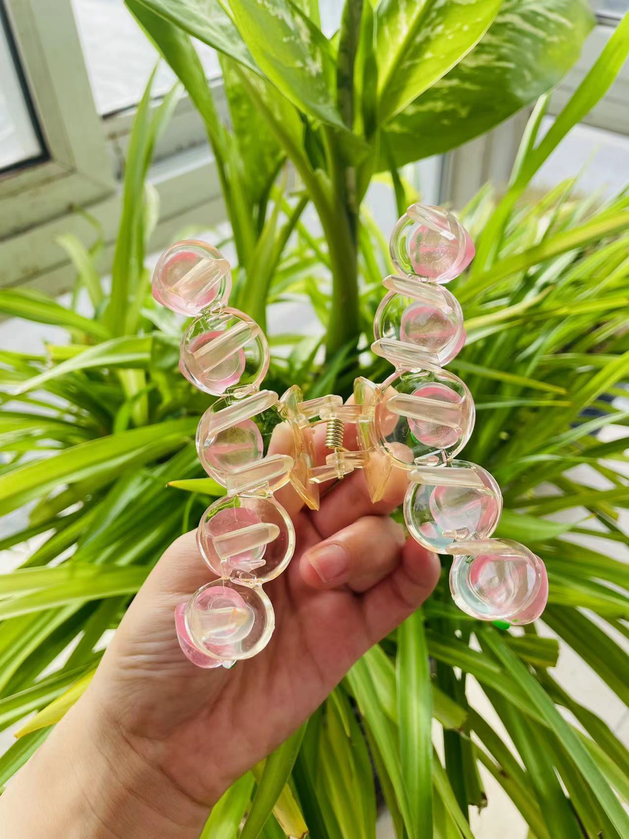 Big Sweet Peach Candy claw