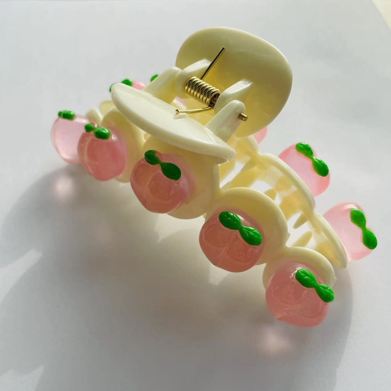 Big Milk Peach Candy claw