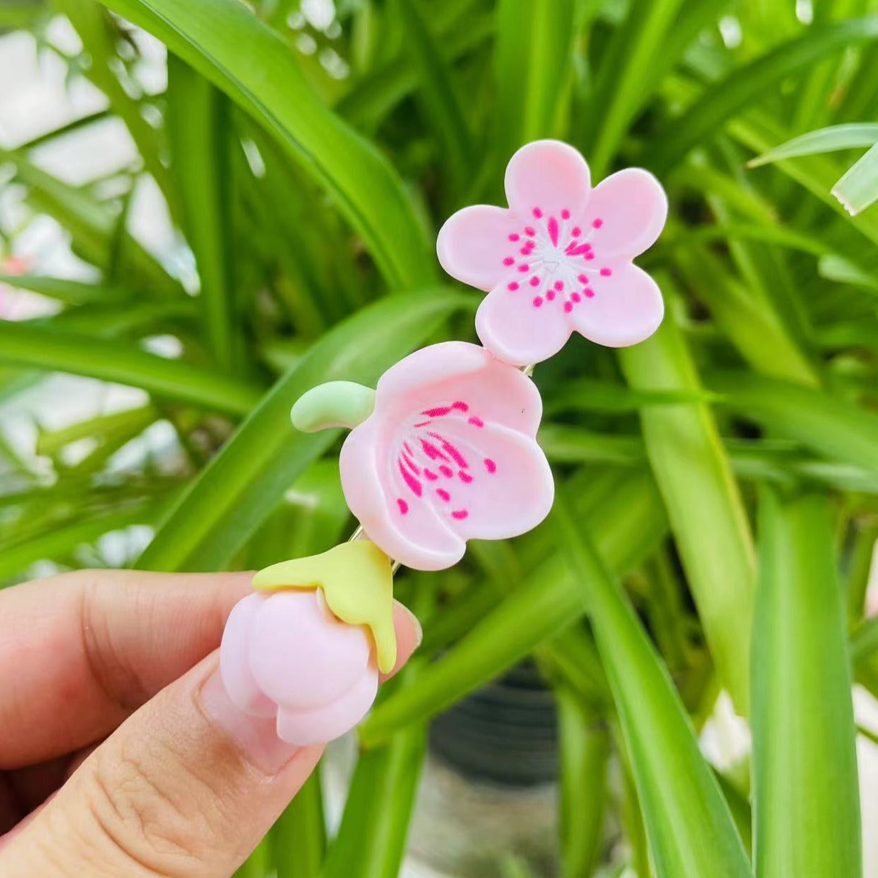 handmade Starfruit flower Clip