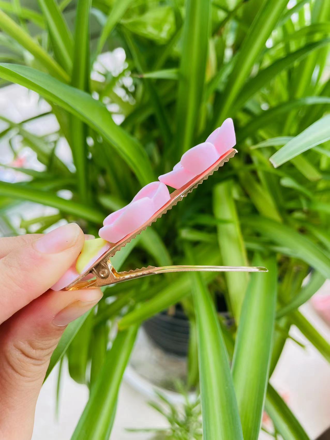 handmade Starfruit flower Clip