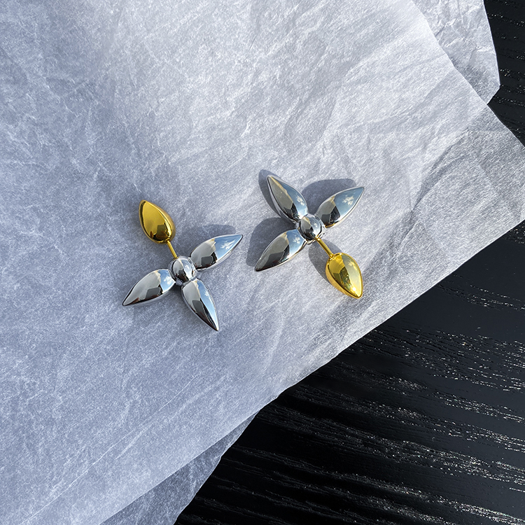 Lucky Clover Earrings with Silver