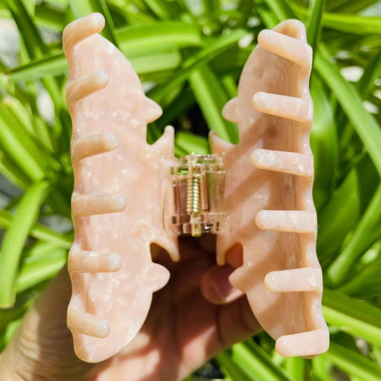 diamond CURIOUS cat CLAW