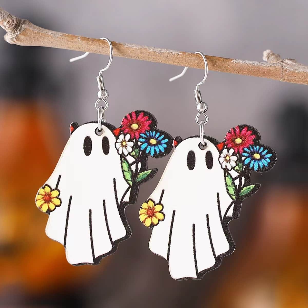 Ghost Wooden Earrings With Bouquet