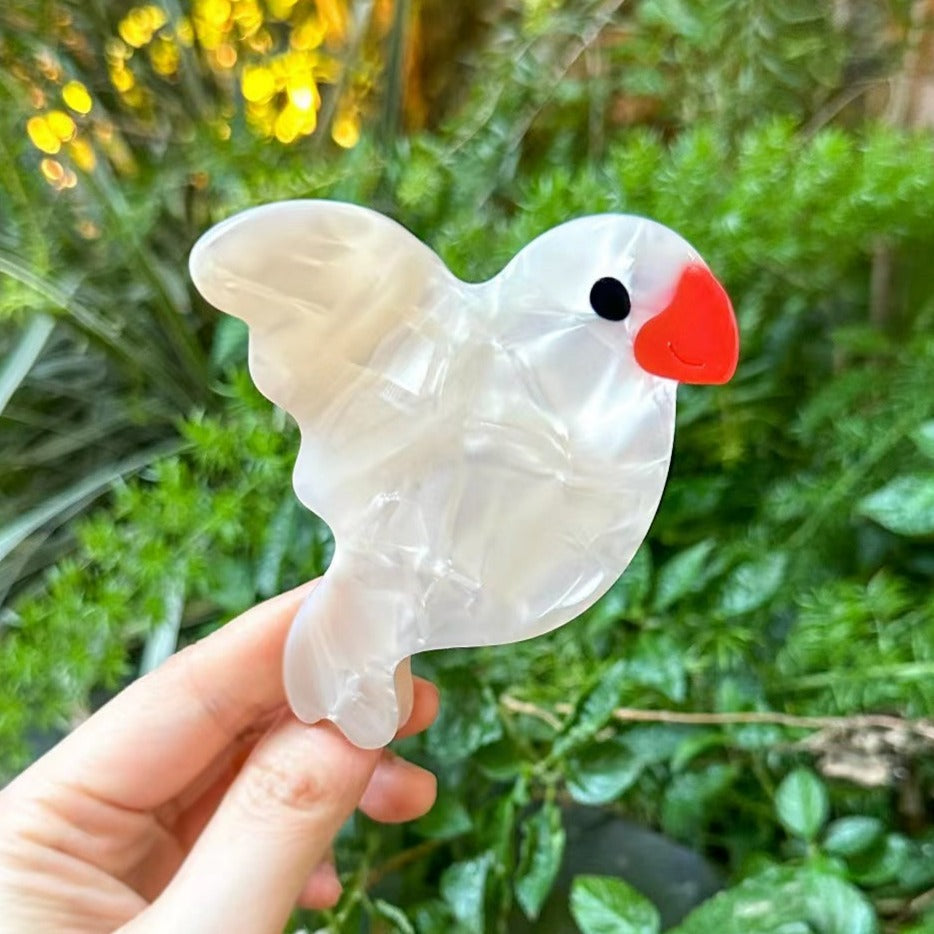 Chubby Bird Hair Claw In White