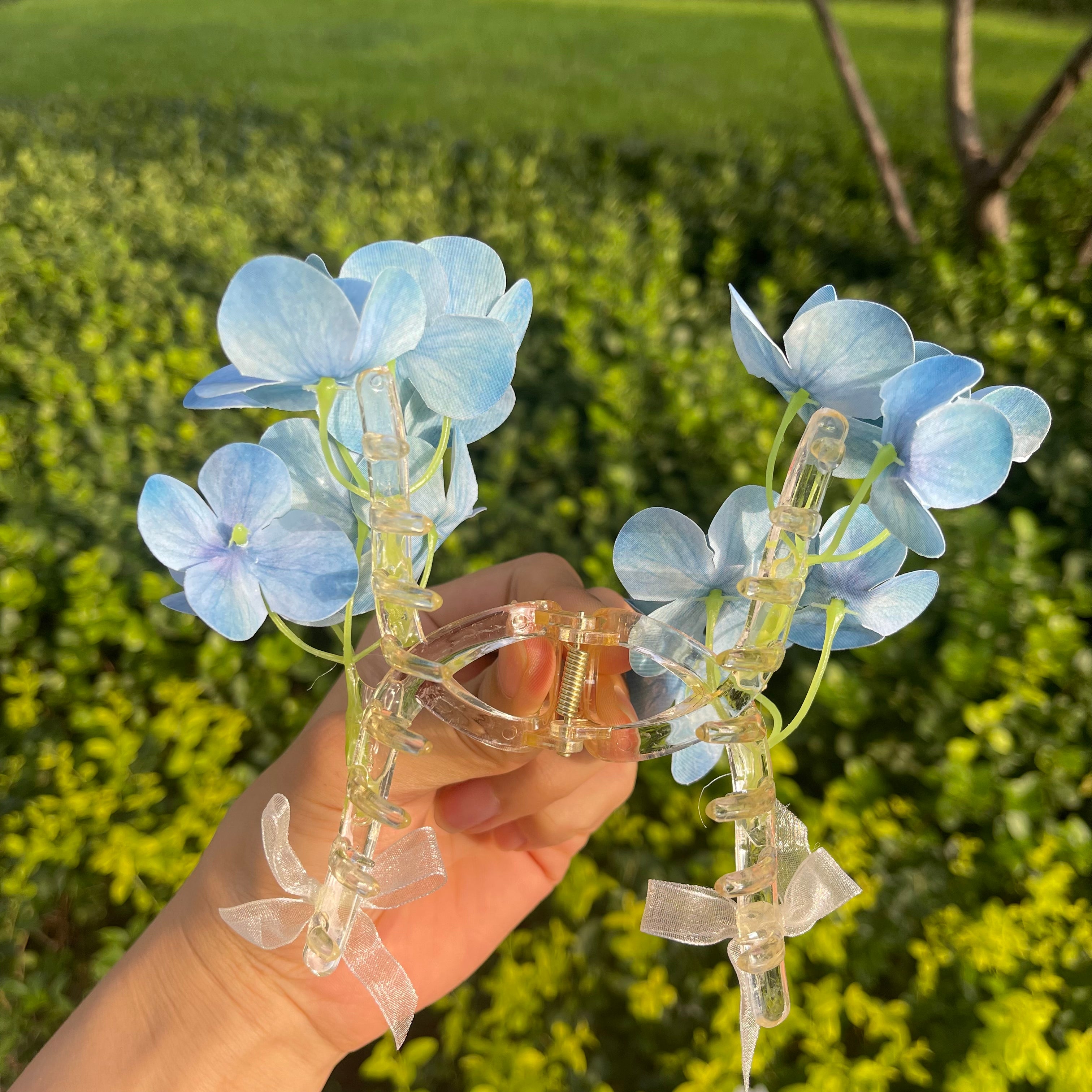 Hydrangea Claw within sky