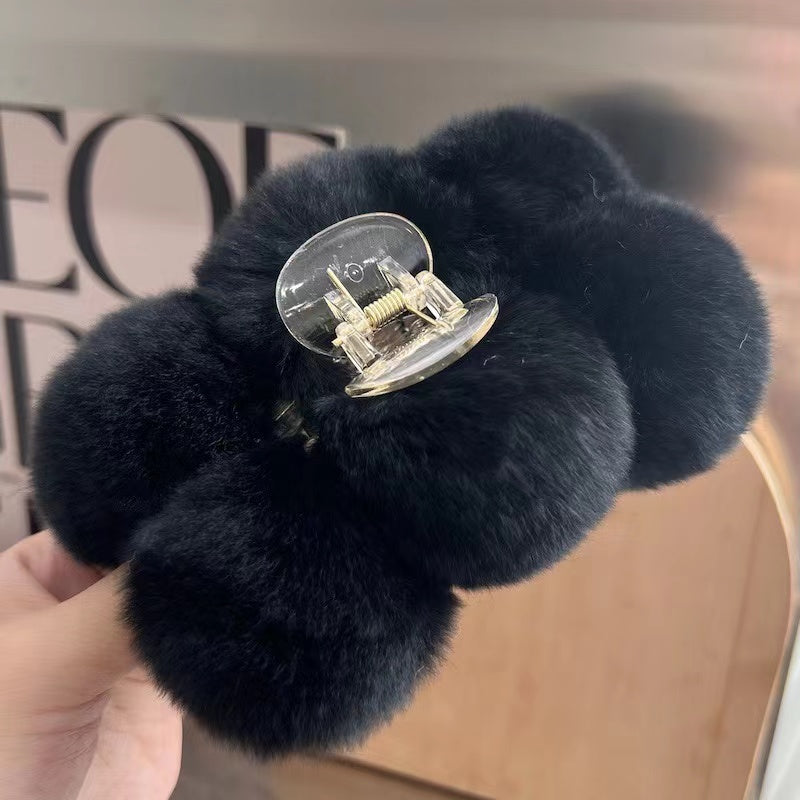 Fur Ball Scrunchie in black