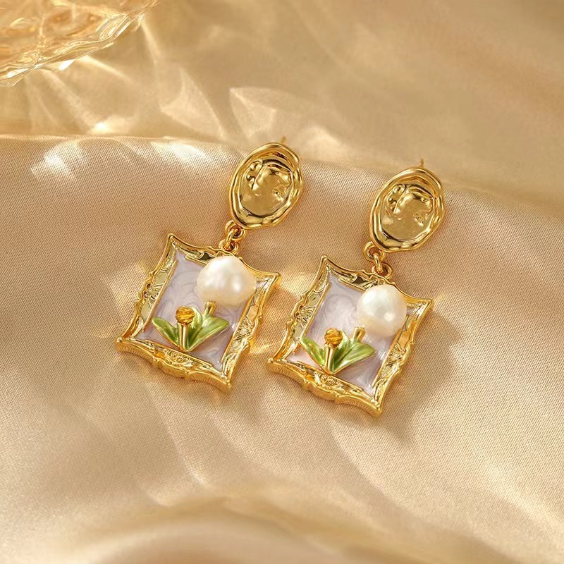 Bloom Pearl Earrings