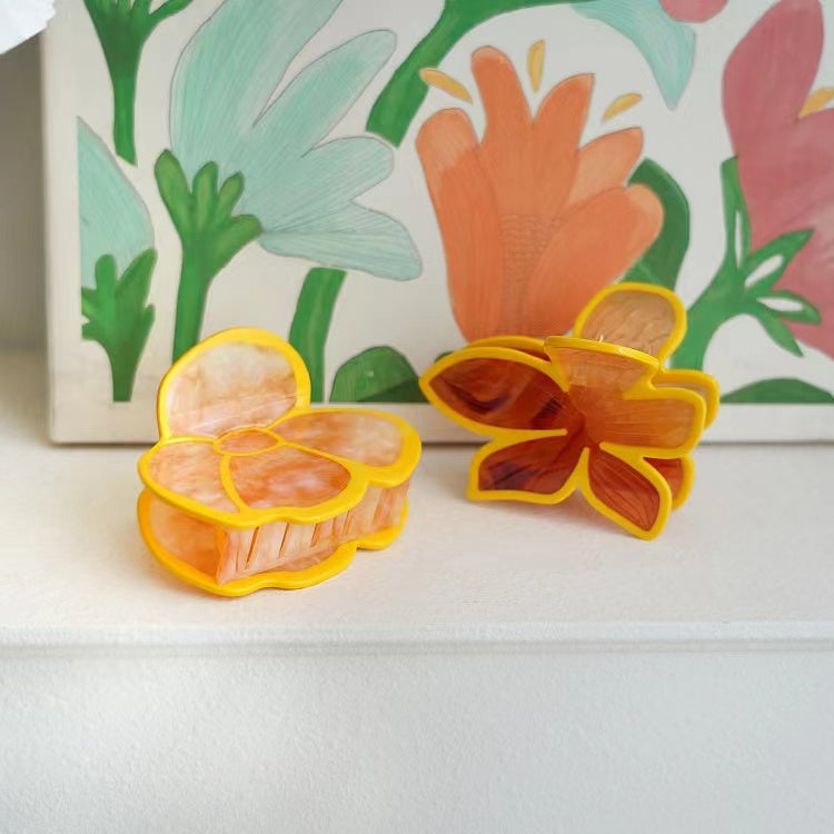 (Advance Sale❗)Orange Flower Hair Claw