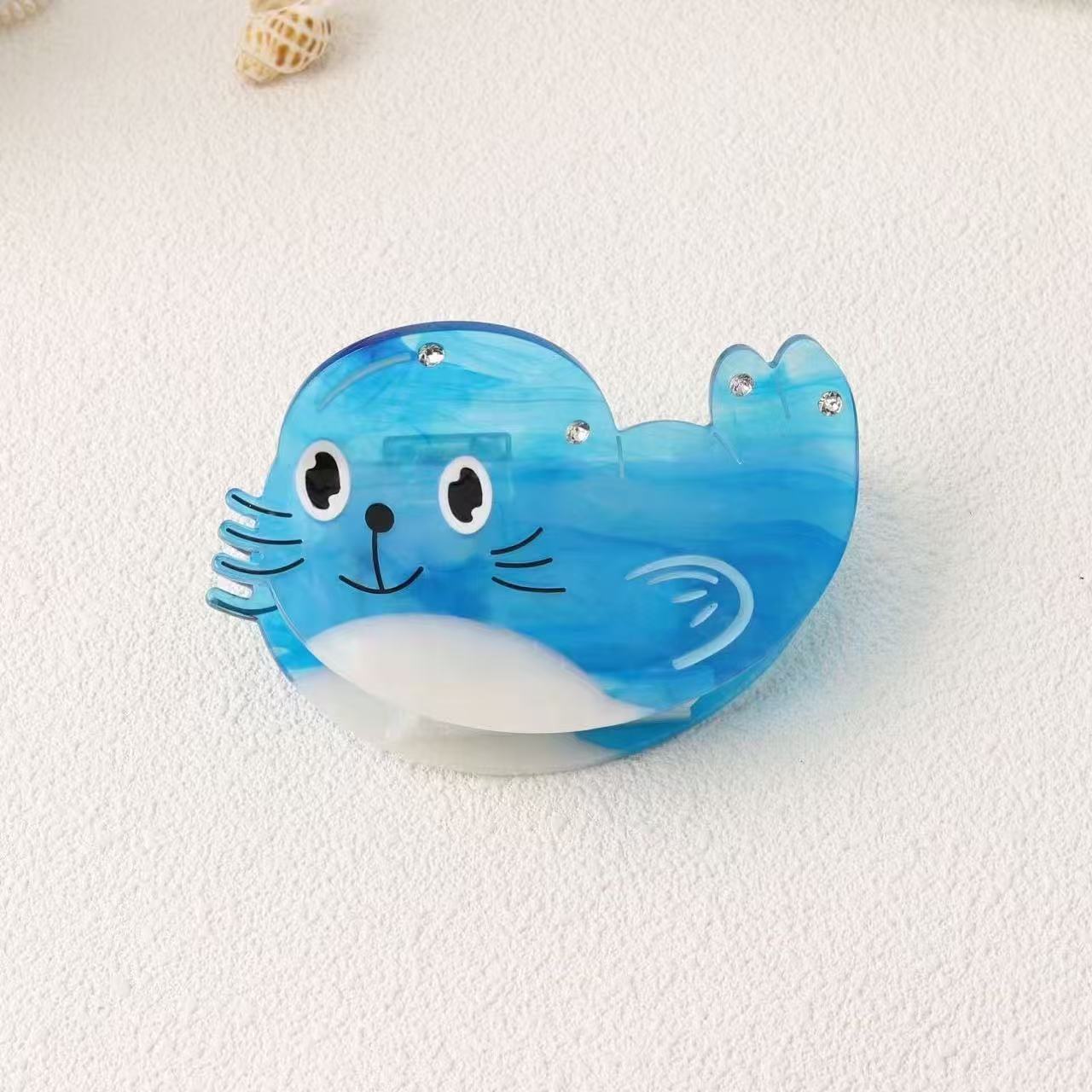 Seal hair claw