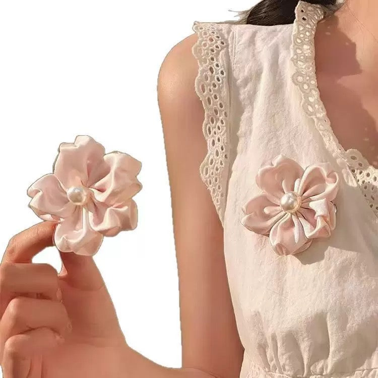 Pearl Peach Clip