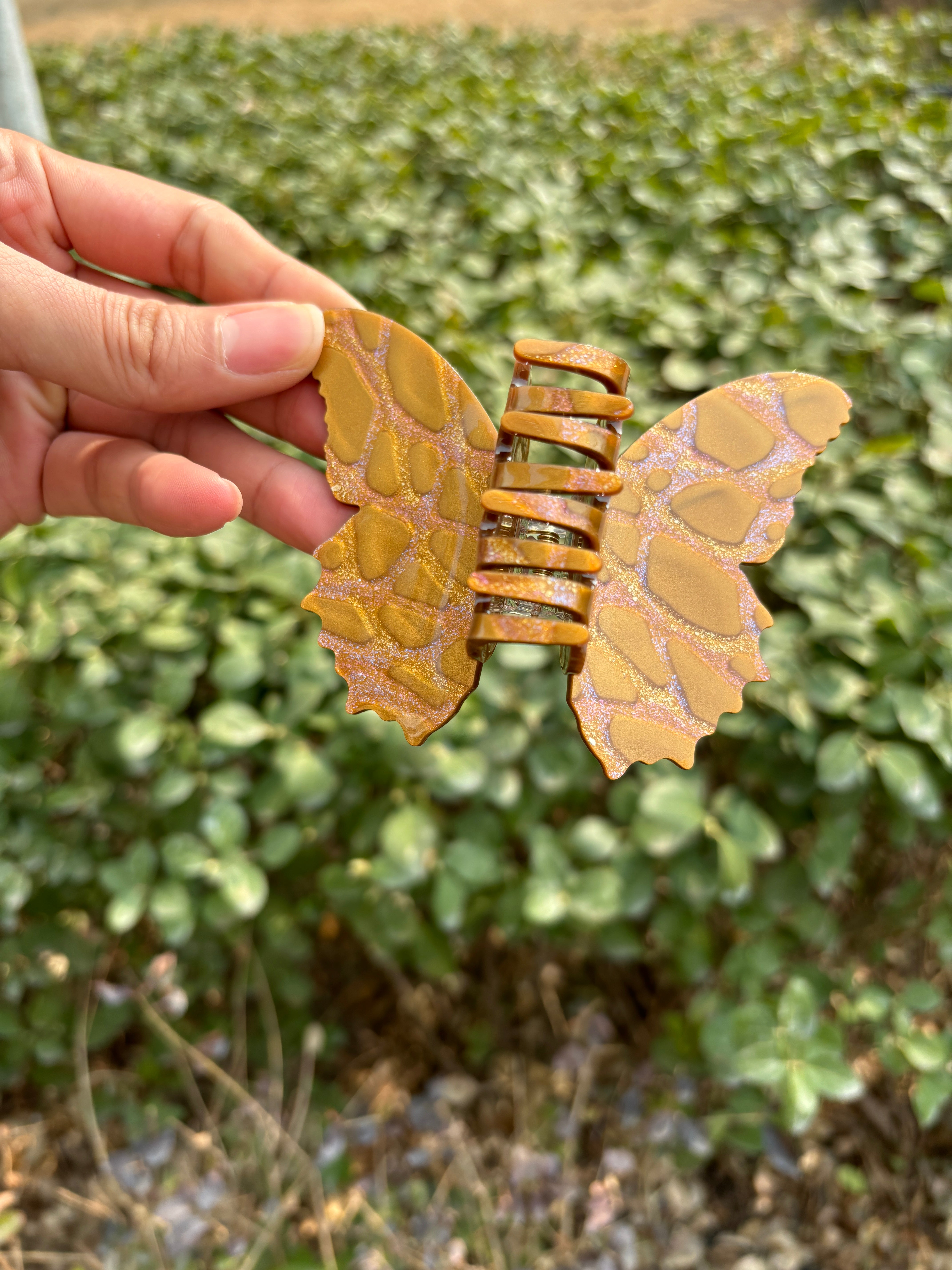 Leaf butterfly hair claw