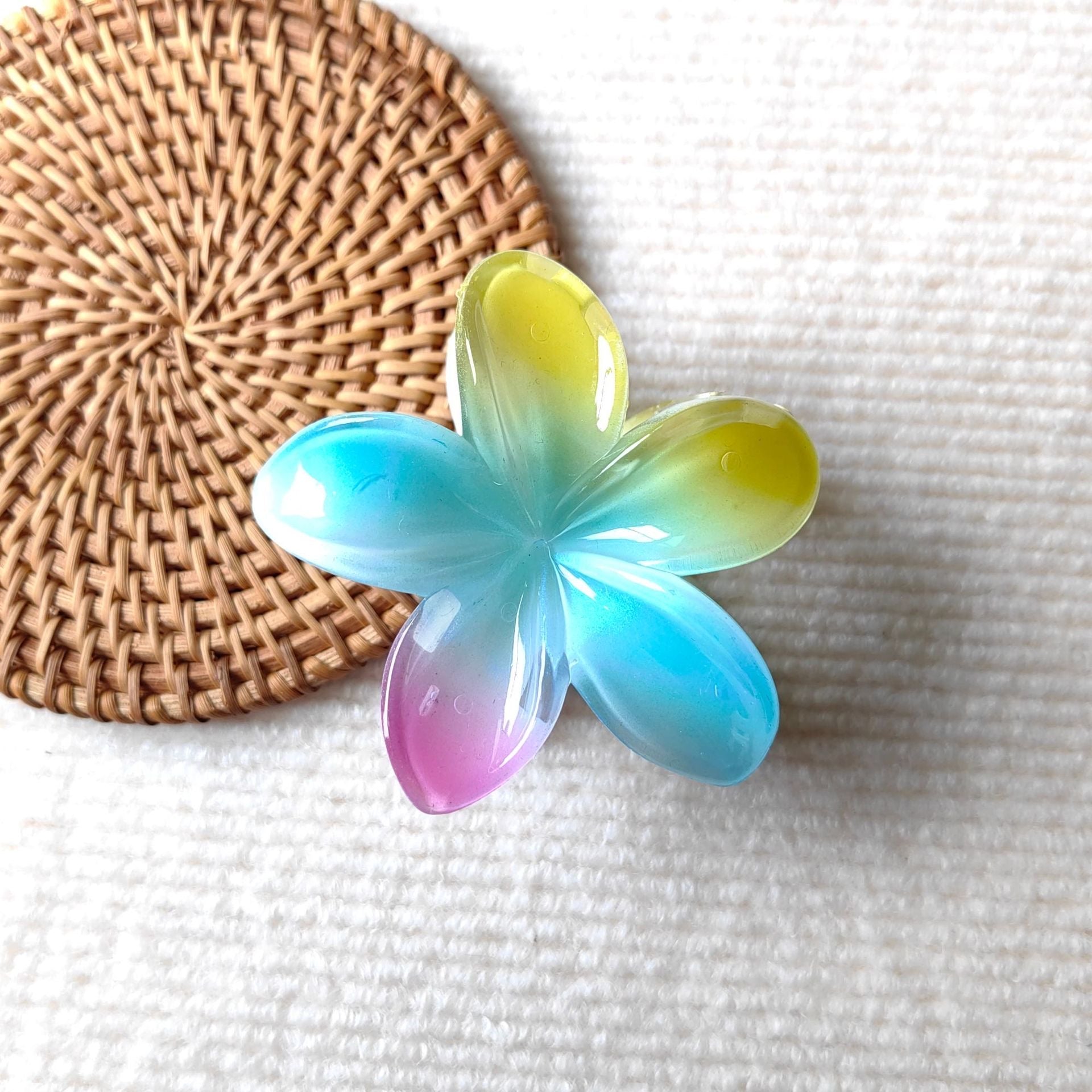 Frangipani Flower Claw In Pink/Blue/Yellow
