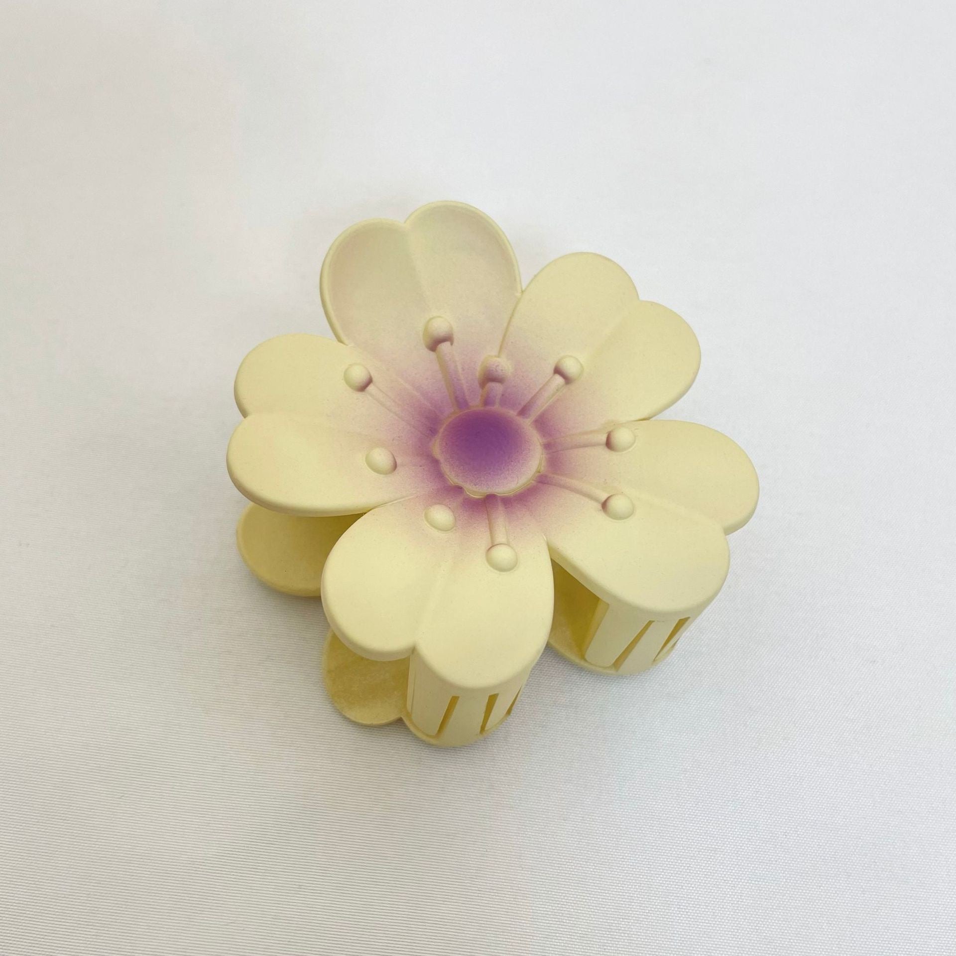 Matte Five-petaled Frangipani Flower Claw