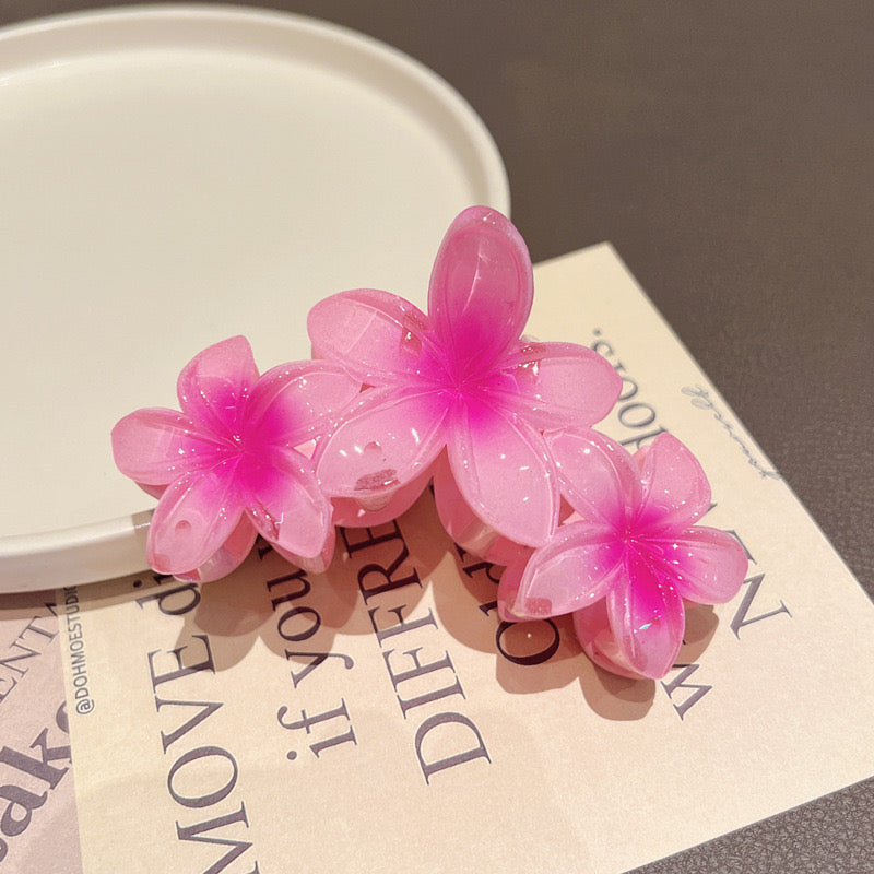 Three Frangipani Flower Claw in Pink