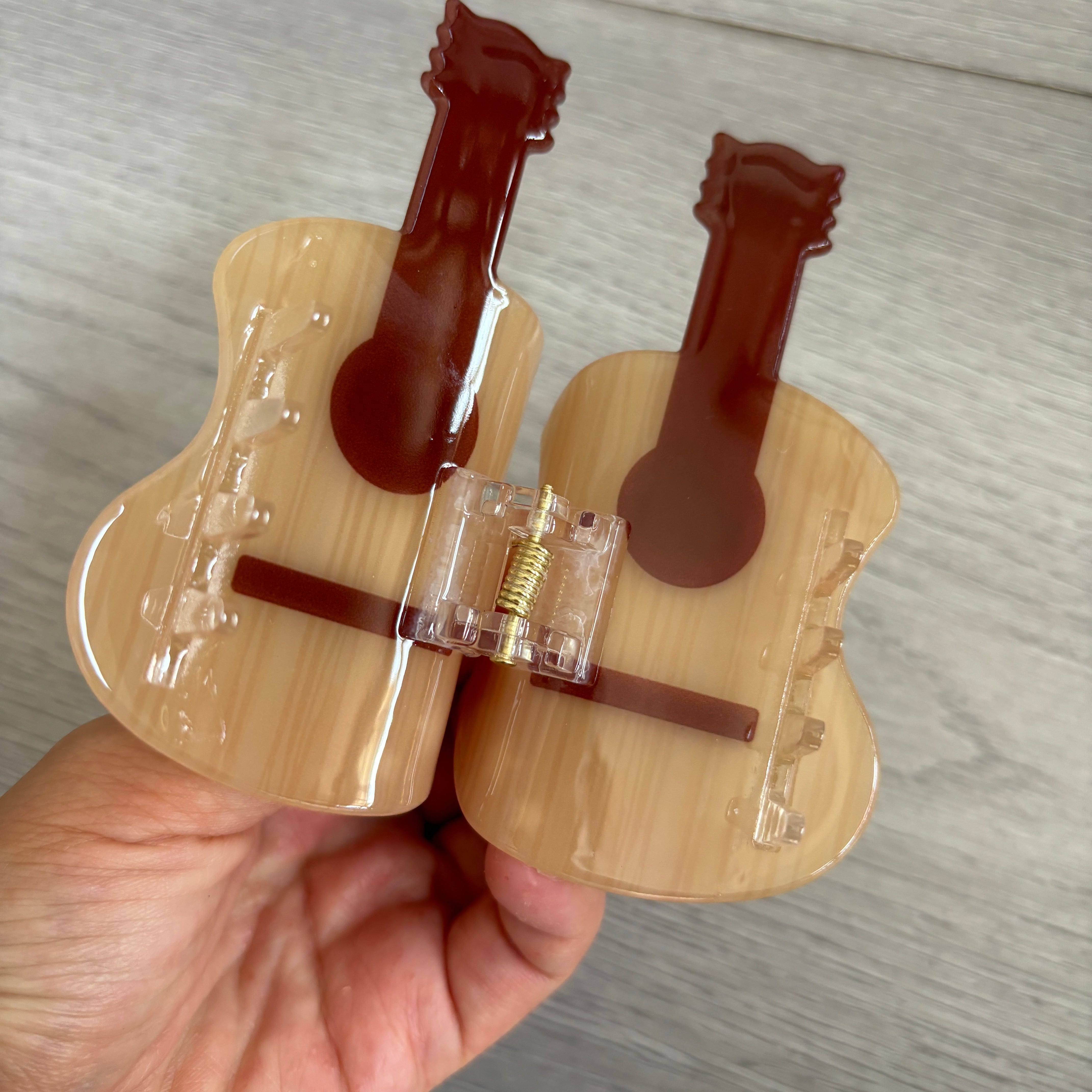 Lovely guitar hair claw