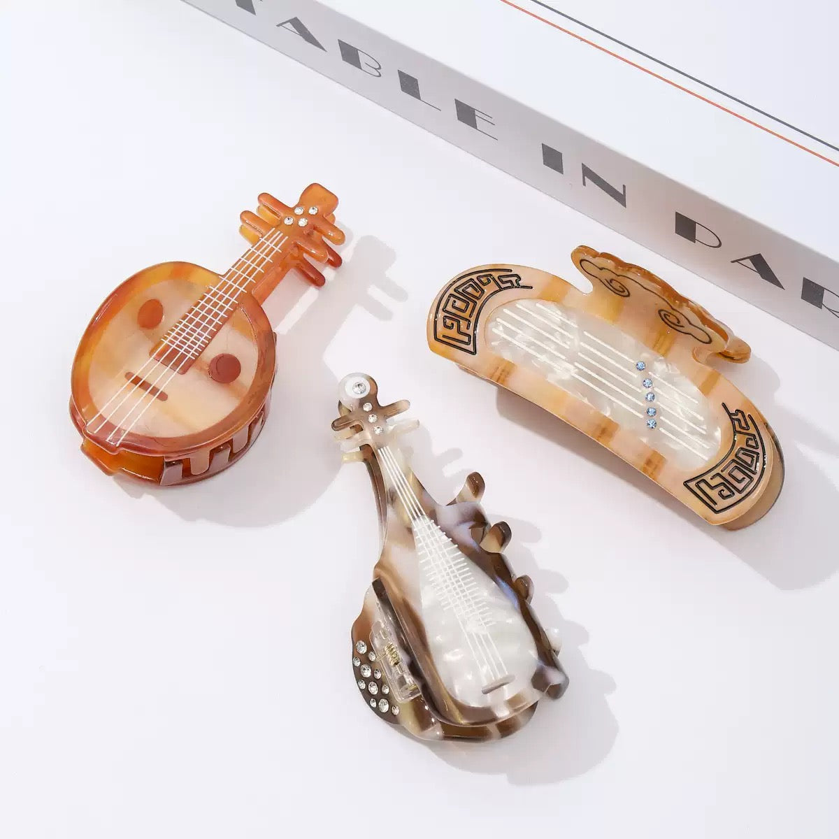 Classical musical hair claw