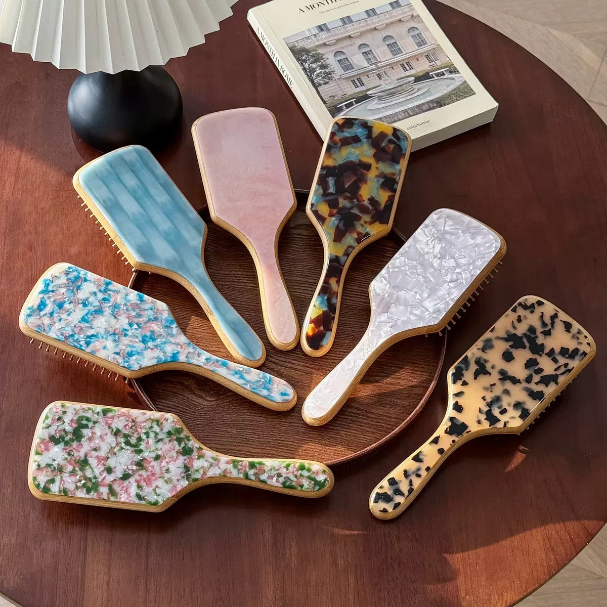 THE CUSTOMIZED PADDLE BRUSH