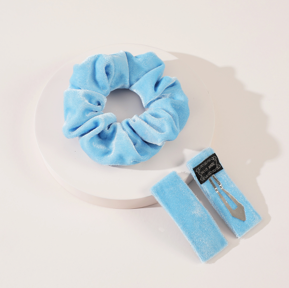 Velvet Scrunchie Set in Blueberry