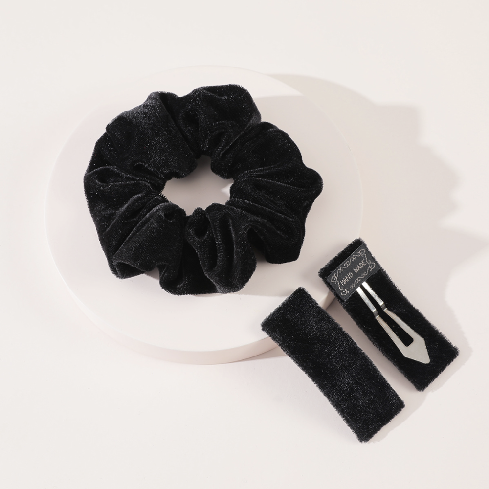 Velvet Scrunchie Set in Mango