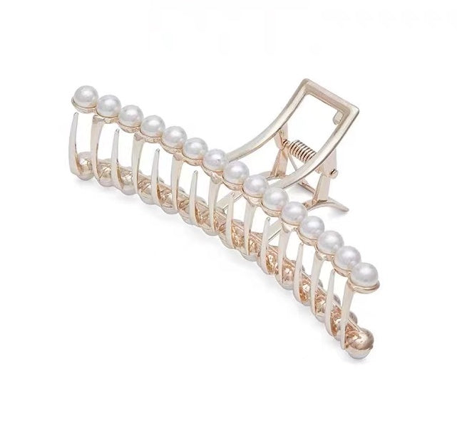 Linear Pearl Claw