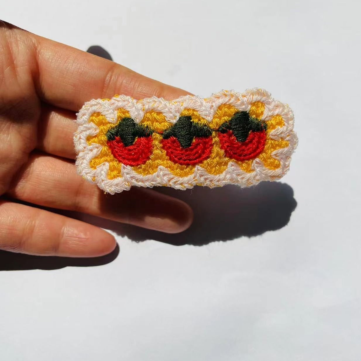 HAND-WOVEN Lace Strawberry clips