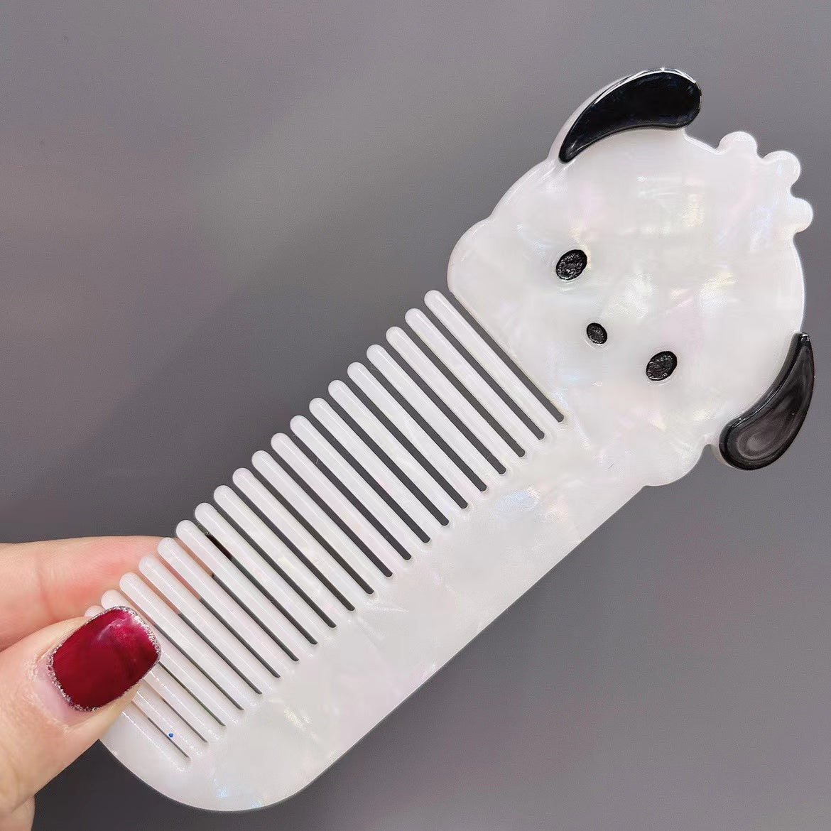 Cream puppy Comb